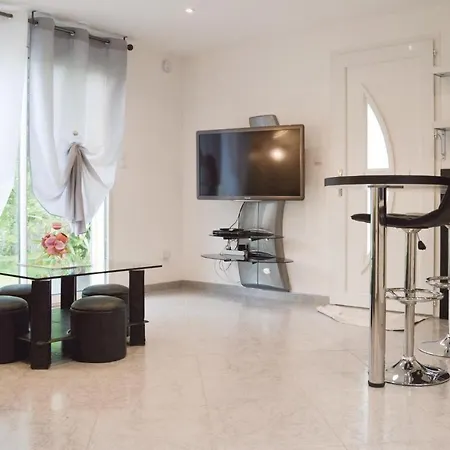 In Di Paraso With Wifi *