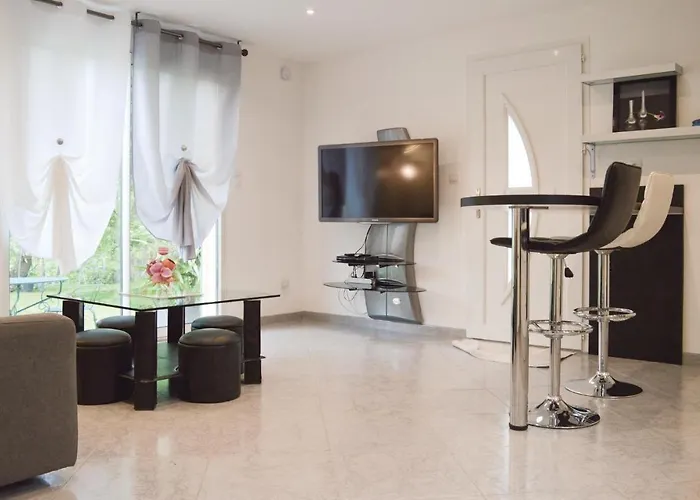 In Di Paraso With Wifi *